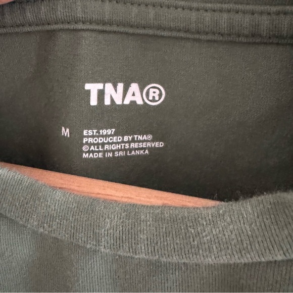 TNA hold it oritz short sleeve tee - Picture 3 of 3